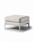 Hoge pouf van stof met metalen poten 70 x 70 x 40cm in lichtgrijs